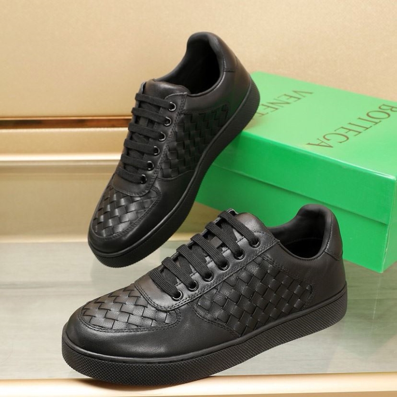 bo*te*ga Ve*ne*ta casual shoes